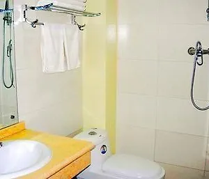 https://zhonghong-business-hotel.henan-hotel.com